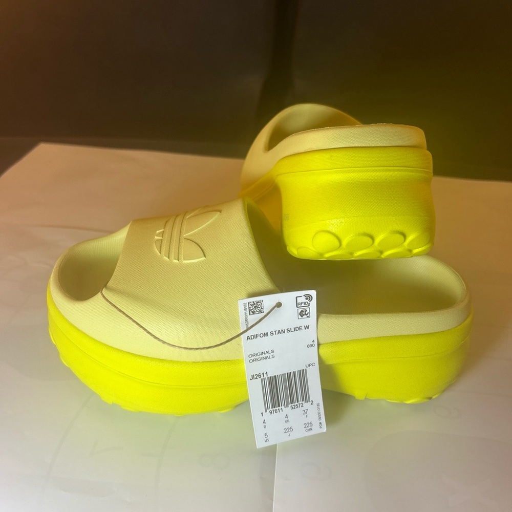 adidas Slide Sandals for Women Model JI2611 Size 5